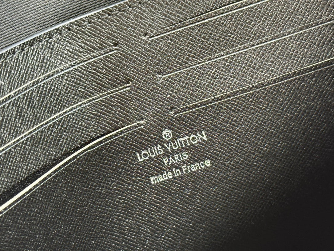 1XE395BDE Stylish leather bag