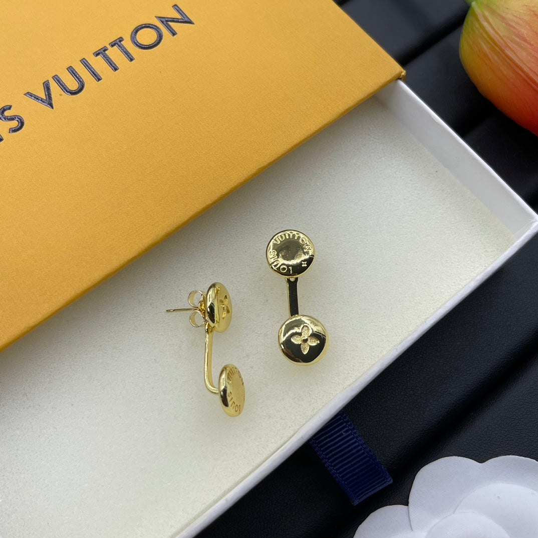 14E979EDE Stylish Earrings