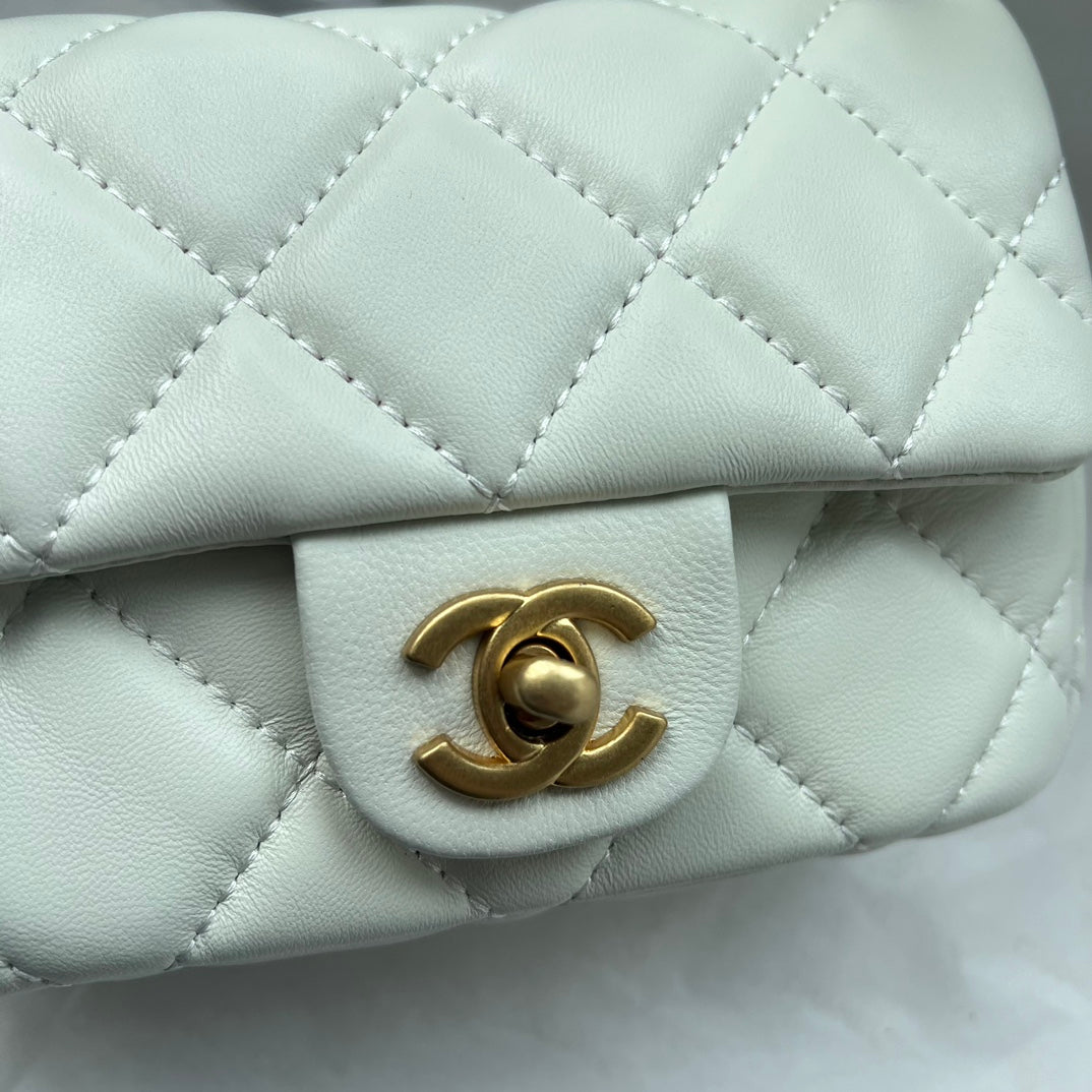 1XC402BDE Stylish leather bag