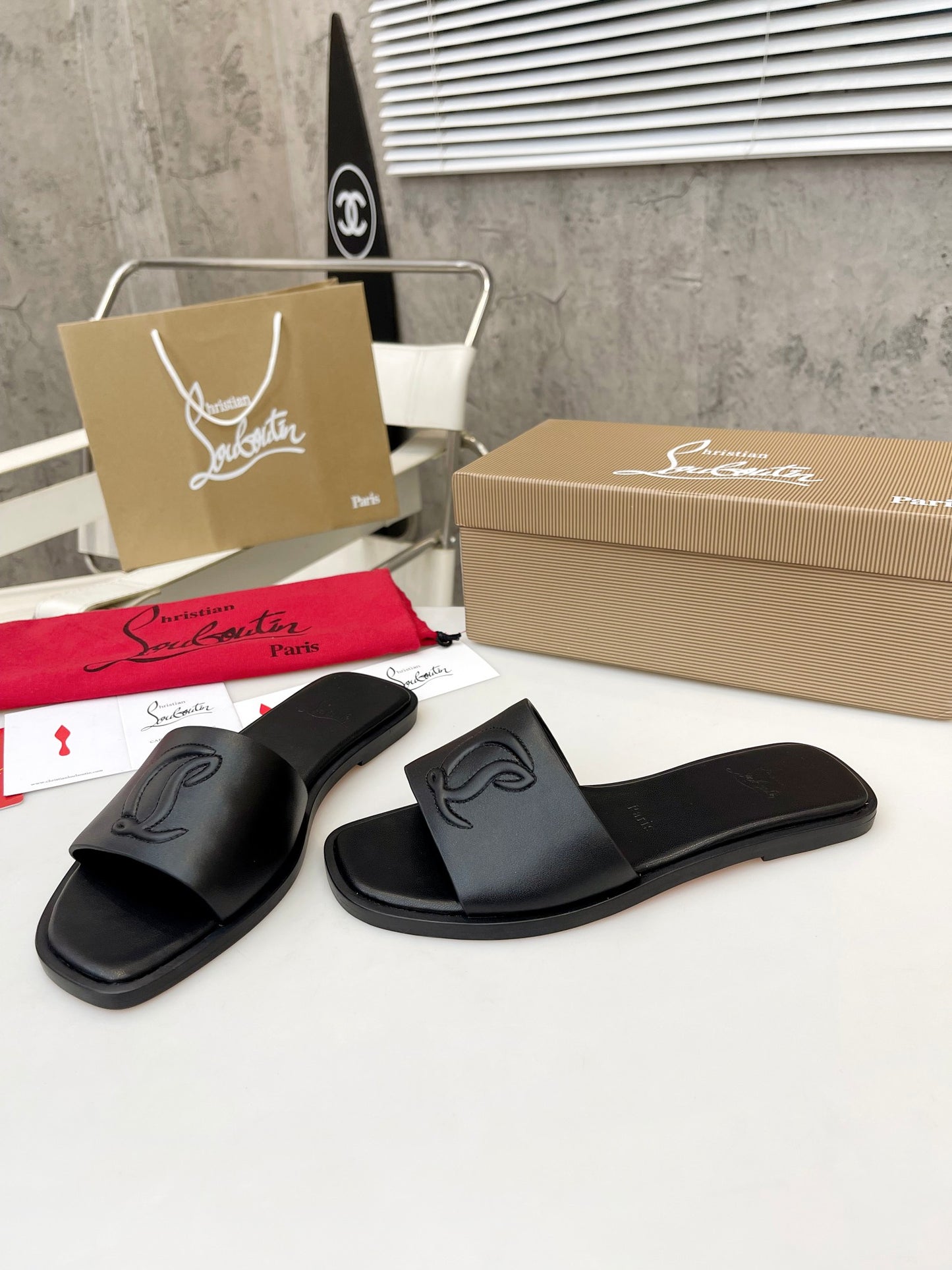 JXA32ZDE Stylish leather Slippers