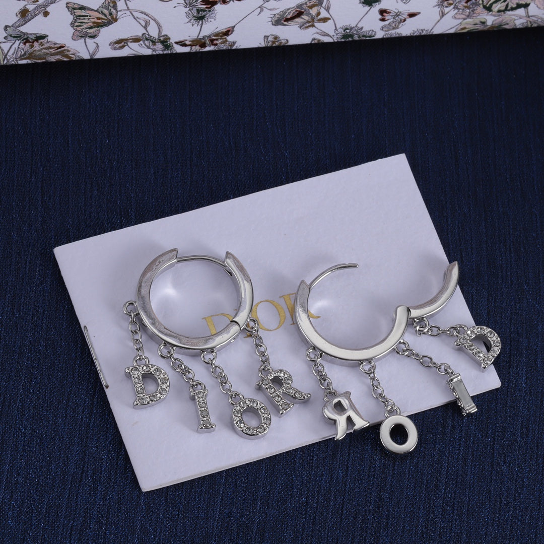 14D585EDE Stylish Earrings