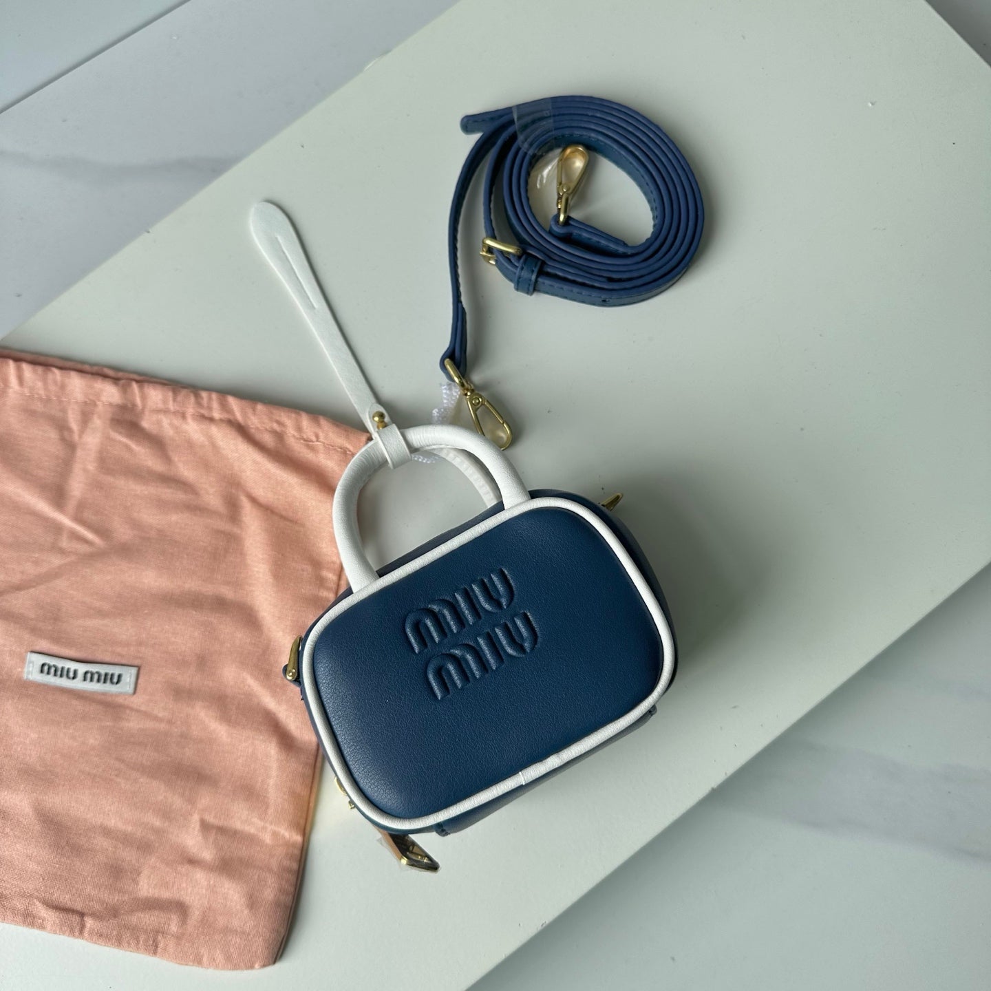 155NA55BDE Stylish leather bag