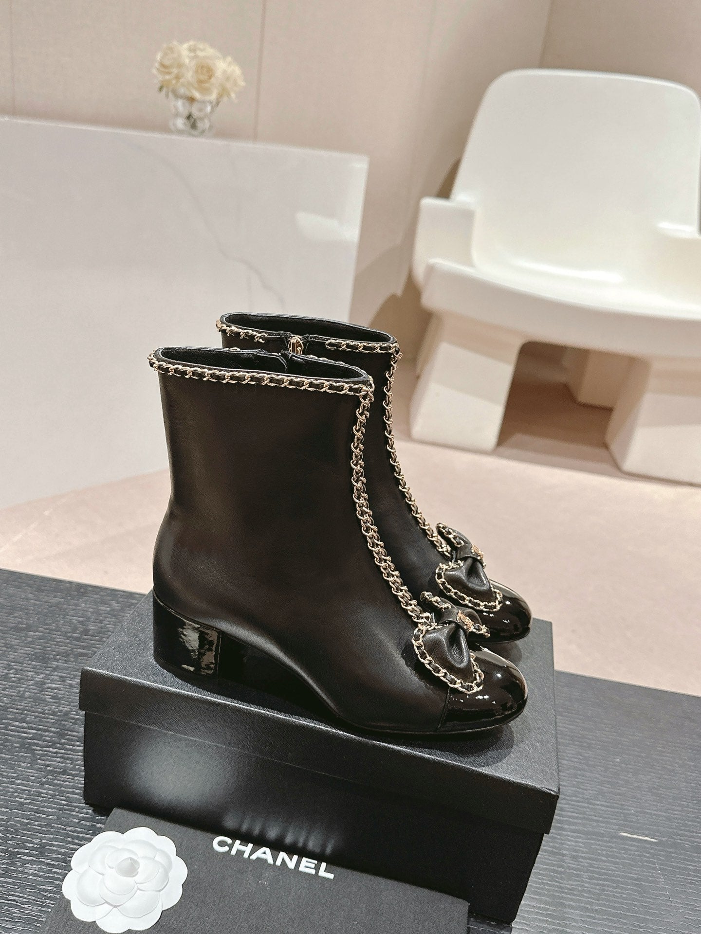 1LC22ZDE Stylish Boots (Heel height 6cm )