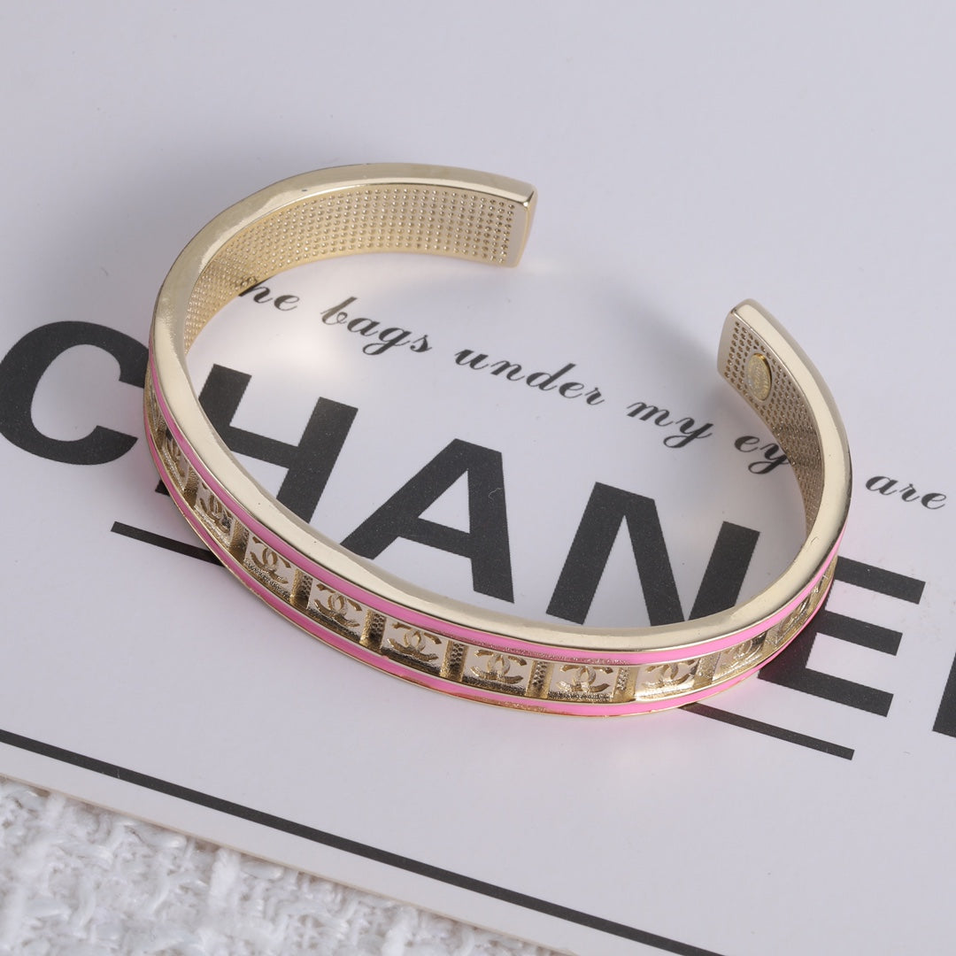 14C315KDE Stylish Bracelets