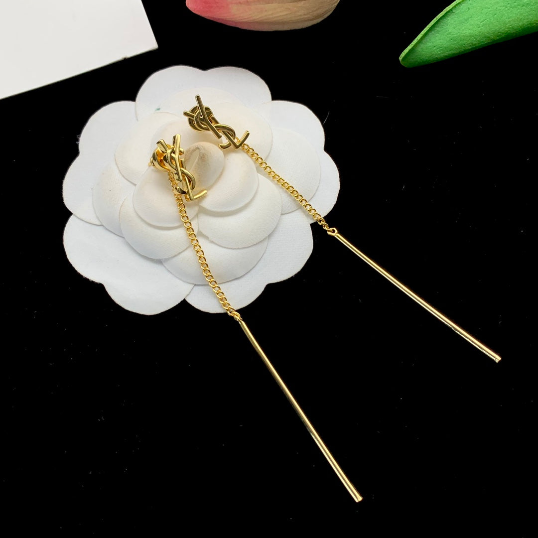 575XSL2EDE Stylish  Earrings