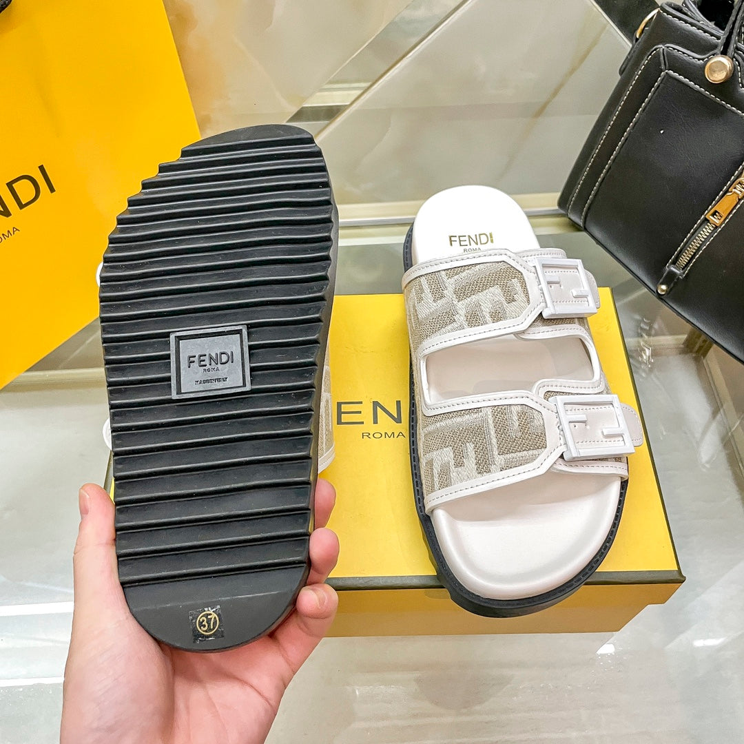 14F69ZDE Stylish slippers