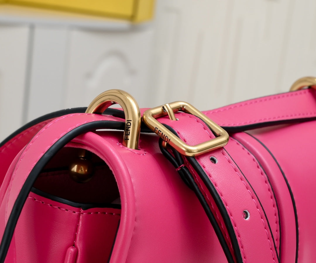 2XF89BDE Stylish leather bag 