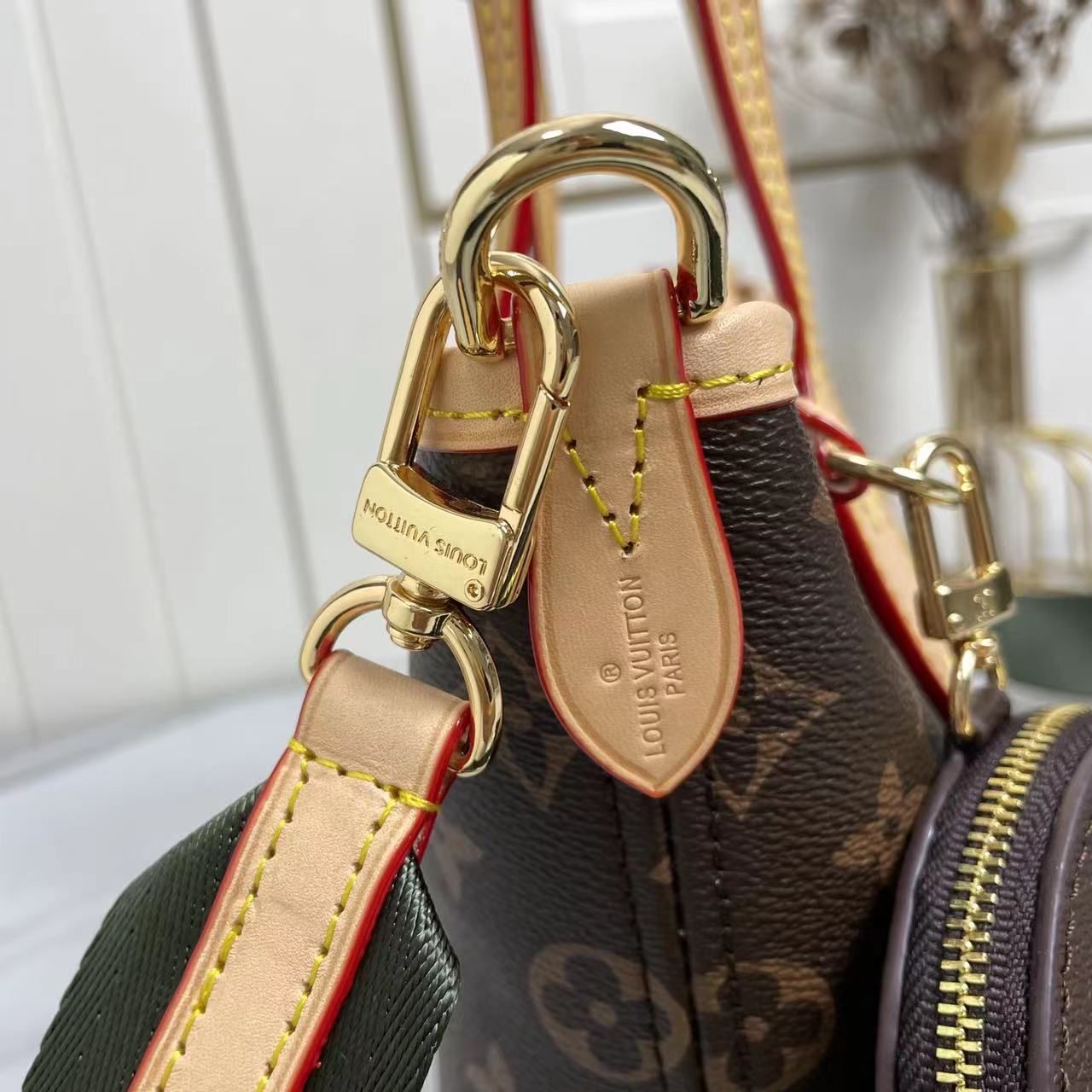 2XE85BDE Stylish leather bag 