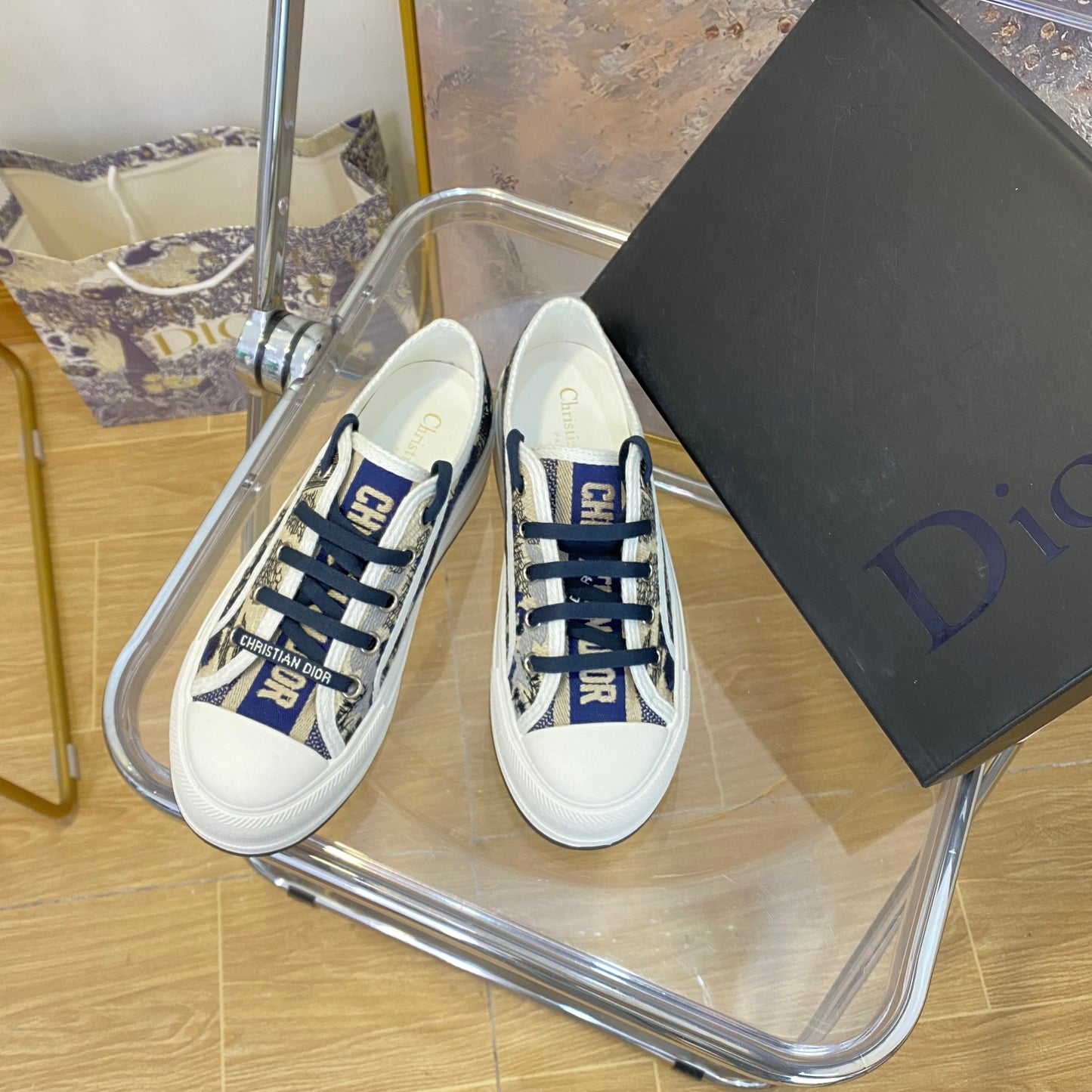 1YD20ZDE Stylish Sneakers