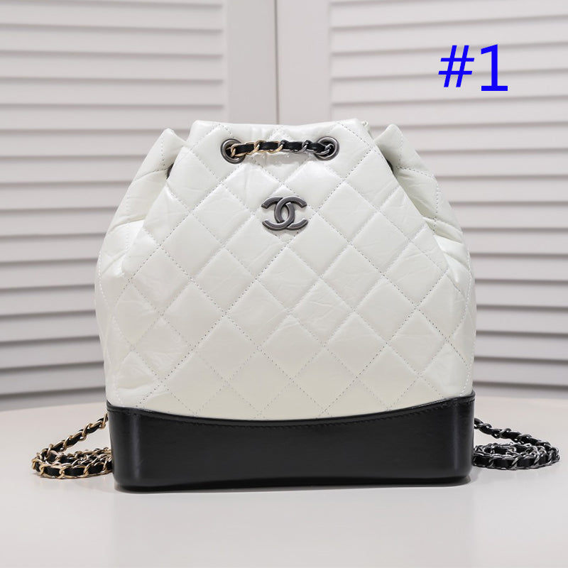 1XC262BDE Stylish leather bag 