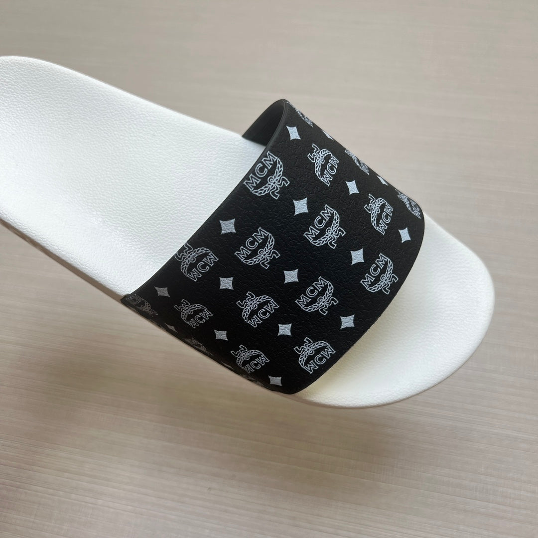 54M46ZDE Stylish slippers