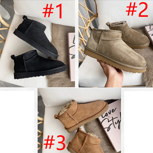 2YA96ZDE Stylish snow boots