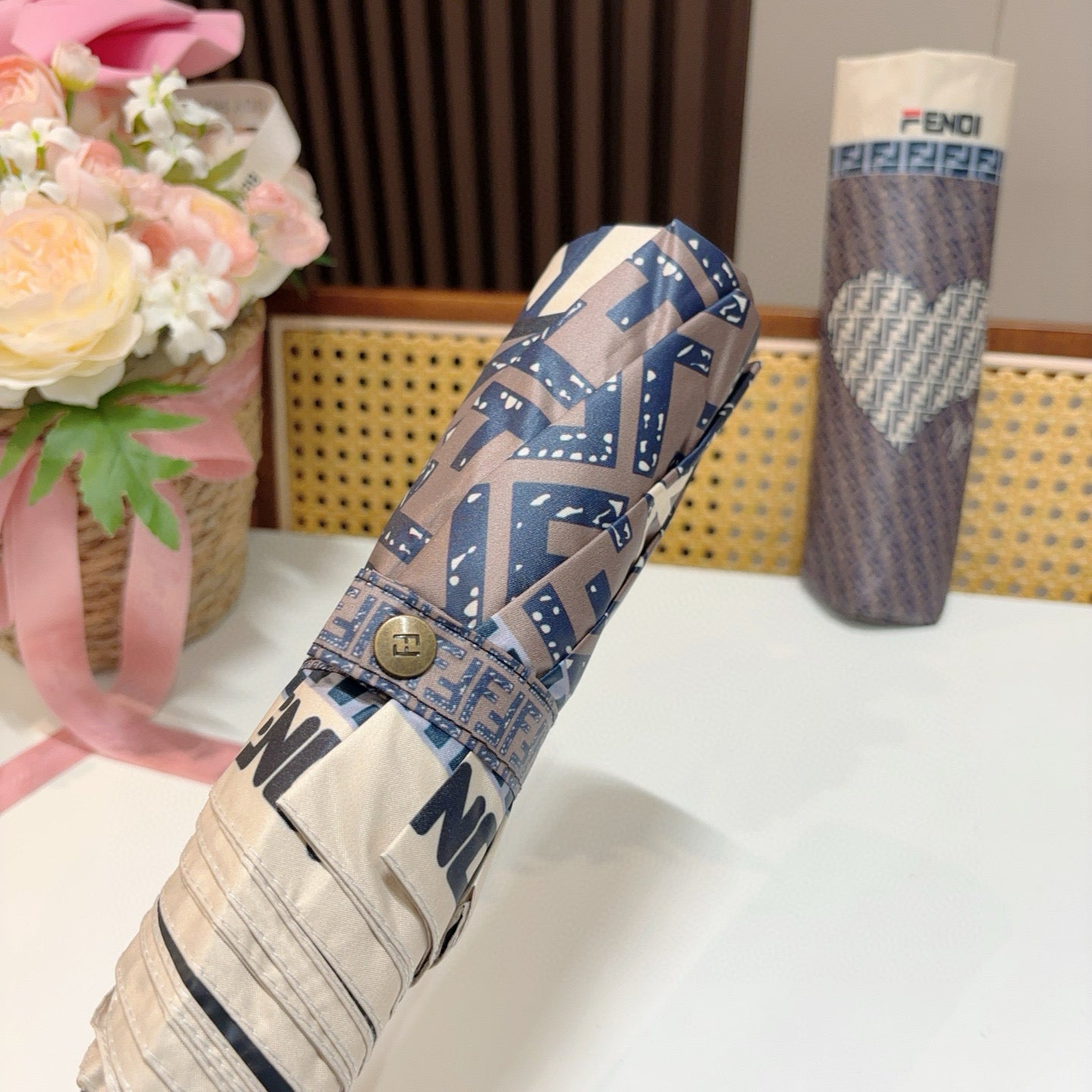 15RF122SDE Stylish UV resistant umbrella