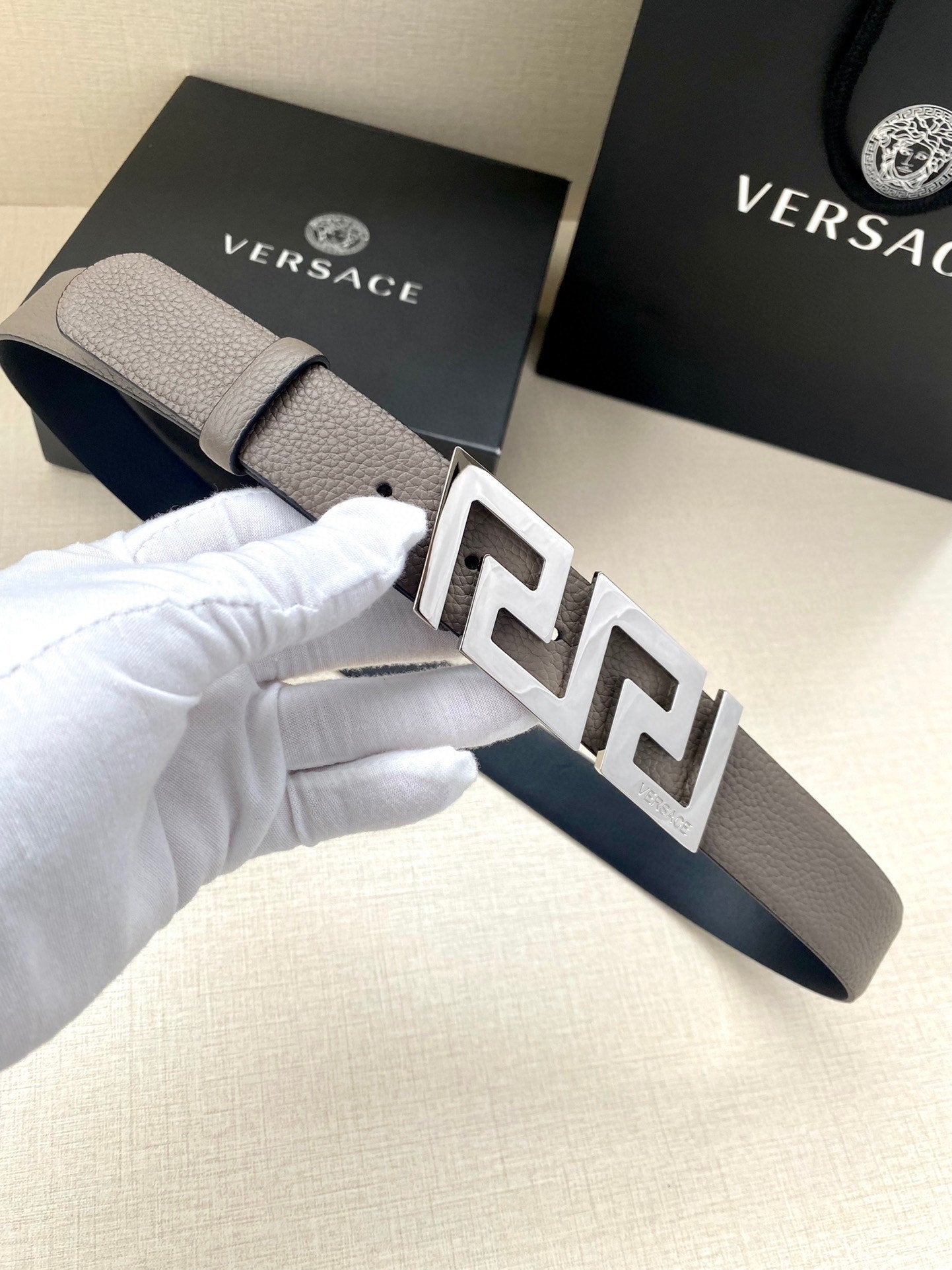 1WV166PDE Stylish  High quality belt With full package