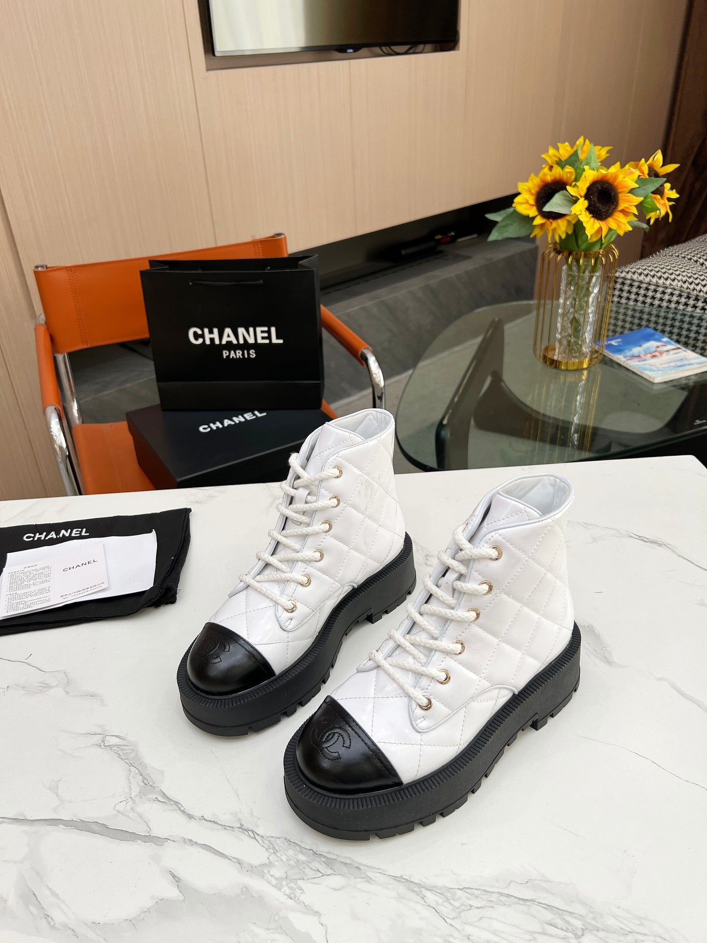 3LC4ZDE Stylish boots