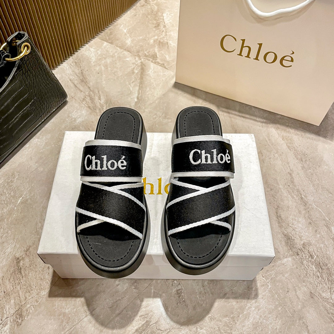 14A209ZDE Stylish Slippers