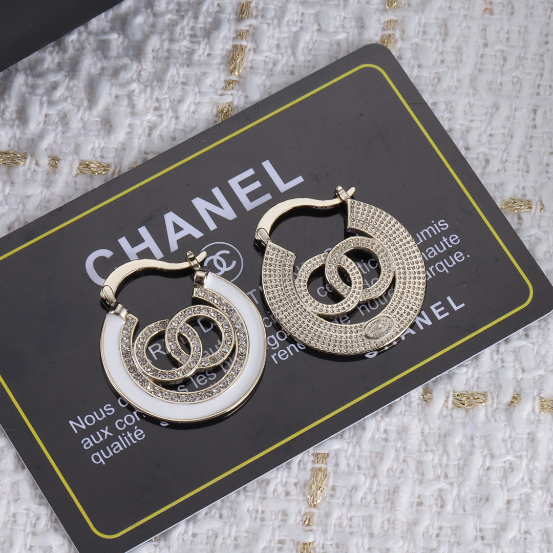 14C270EDE Stylish Earrings