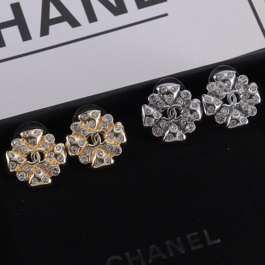14C1080EDE Stylish Earrings