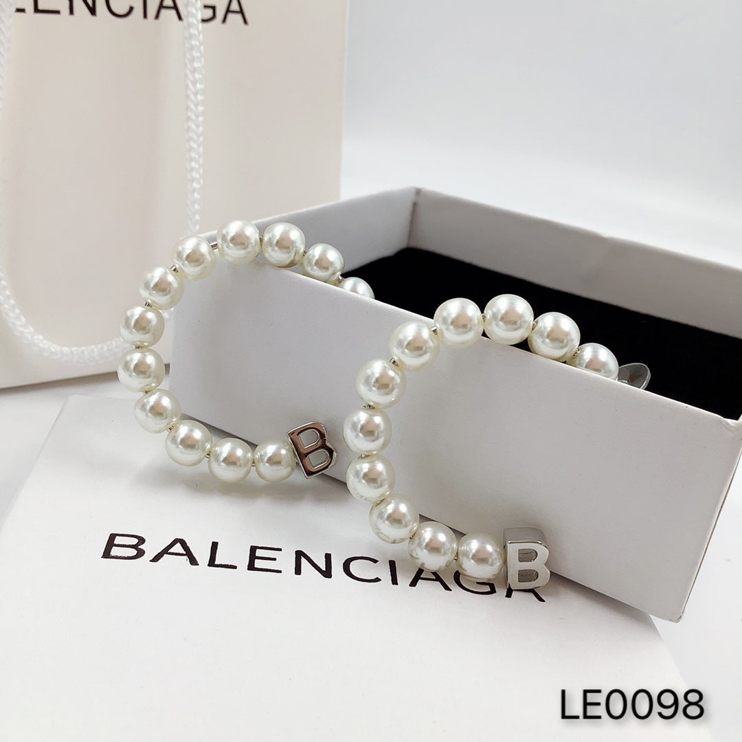 14J140EDE Stylish Earrings