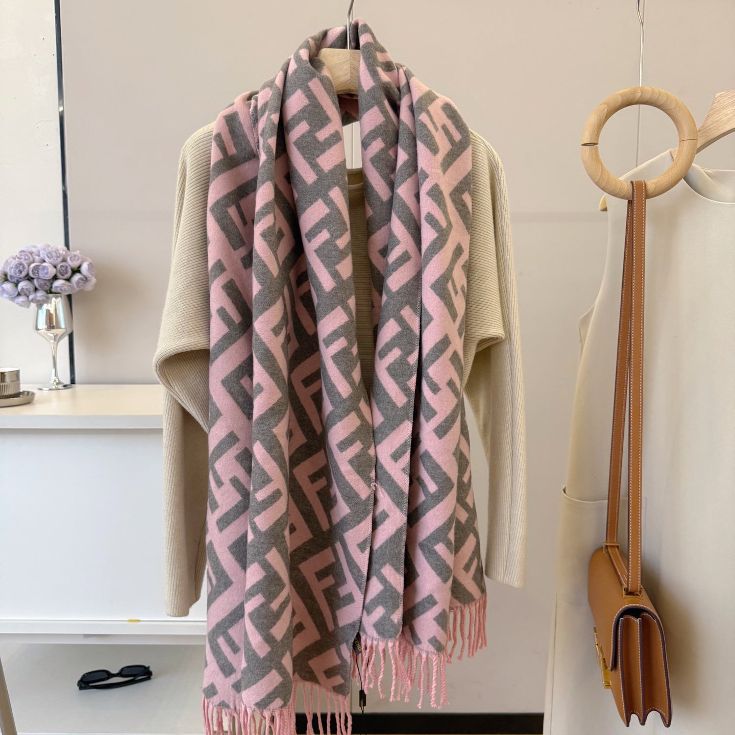 185ZF29WDE Stylish Winter Scarves