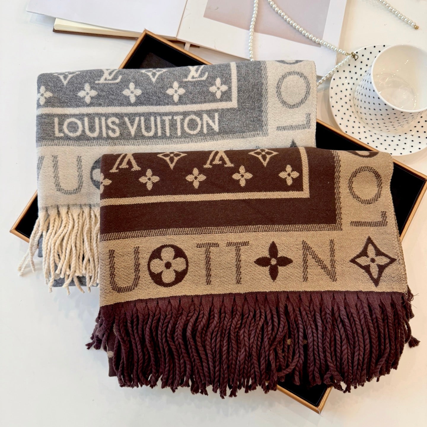 185ZE34WDE Stylish Winter Scarves
