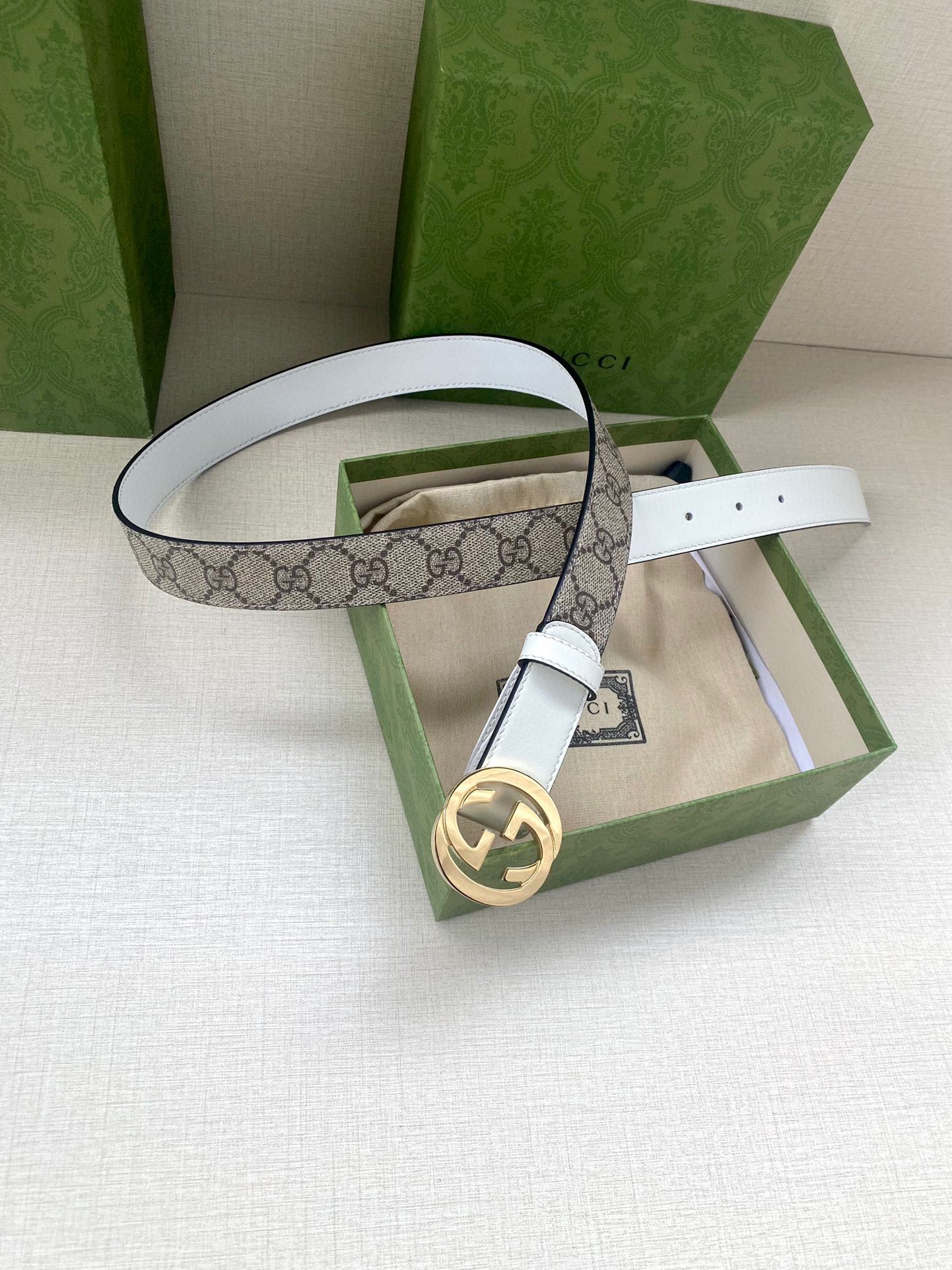 1WB152PDE Stylish  High quality belt With full package