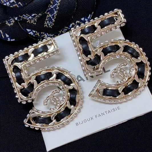 1NC48EDE Stylish Earrings