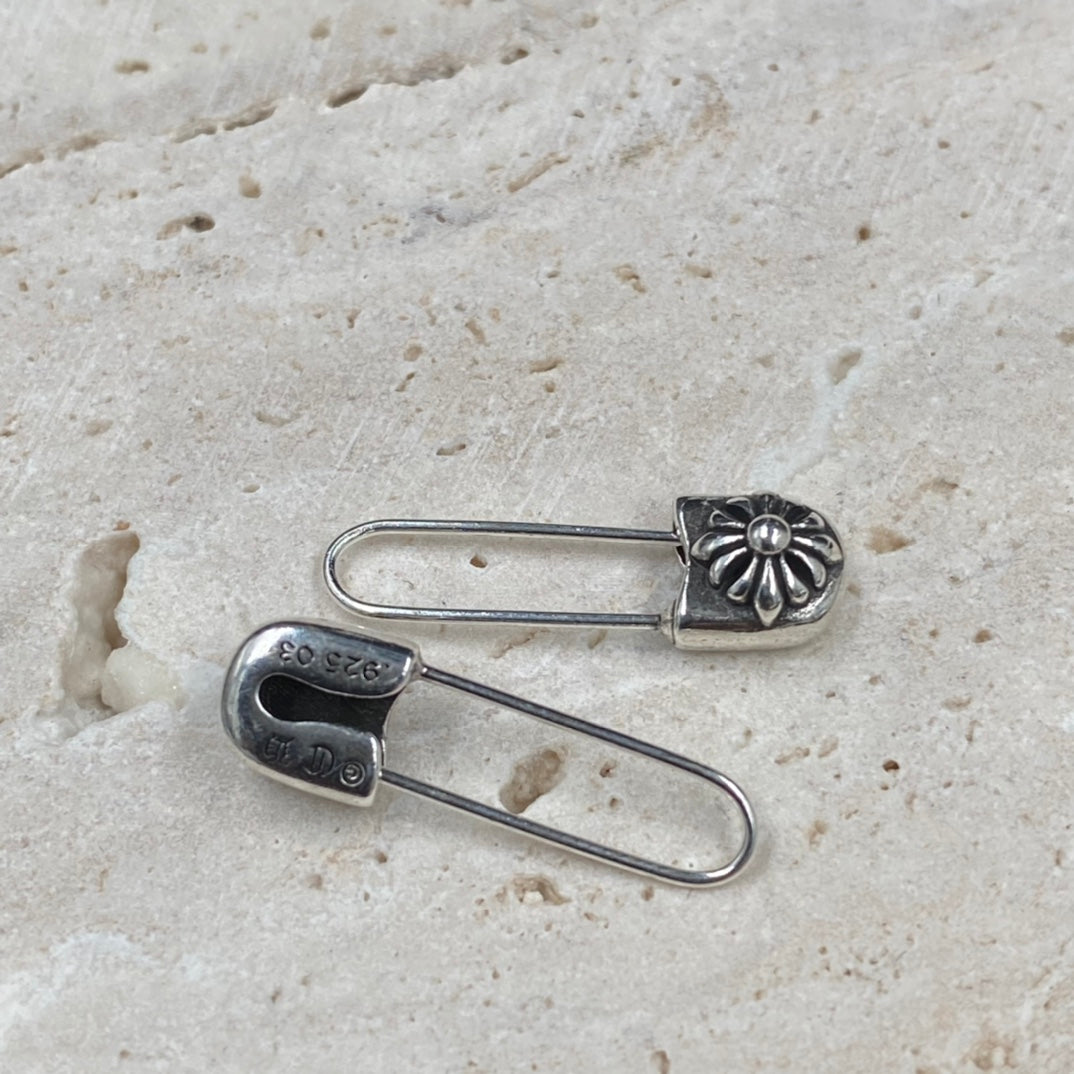 15QA5EDE Stylishr Earrings