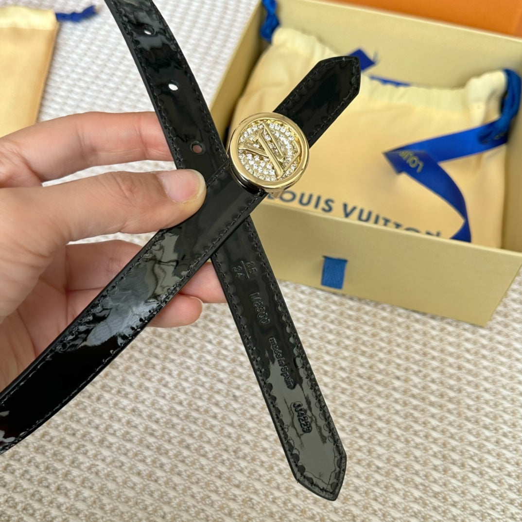 14E132PDE Stylish  High quality belt With full package