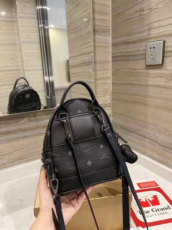 2XM332BDE Stylish leather bag 