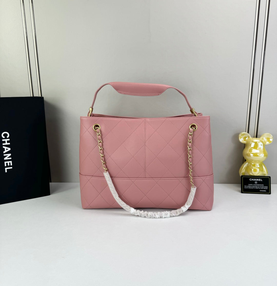 15RC64BDE Stylish leather bag