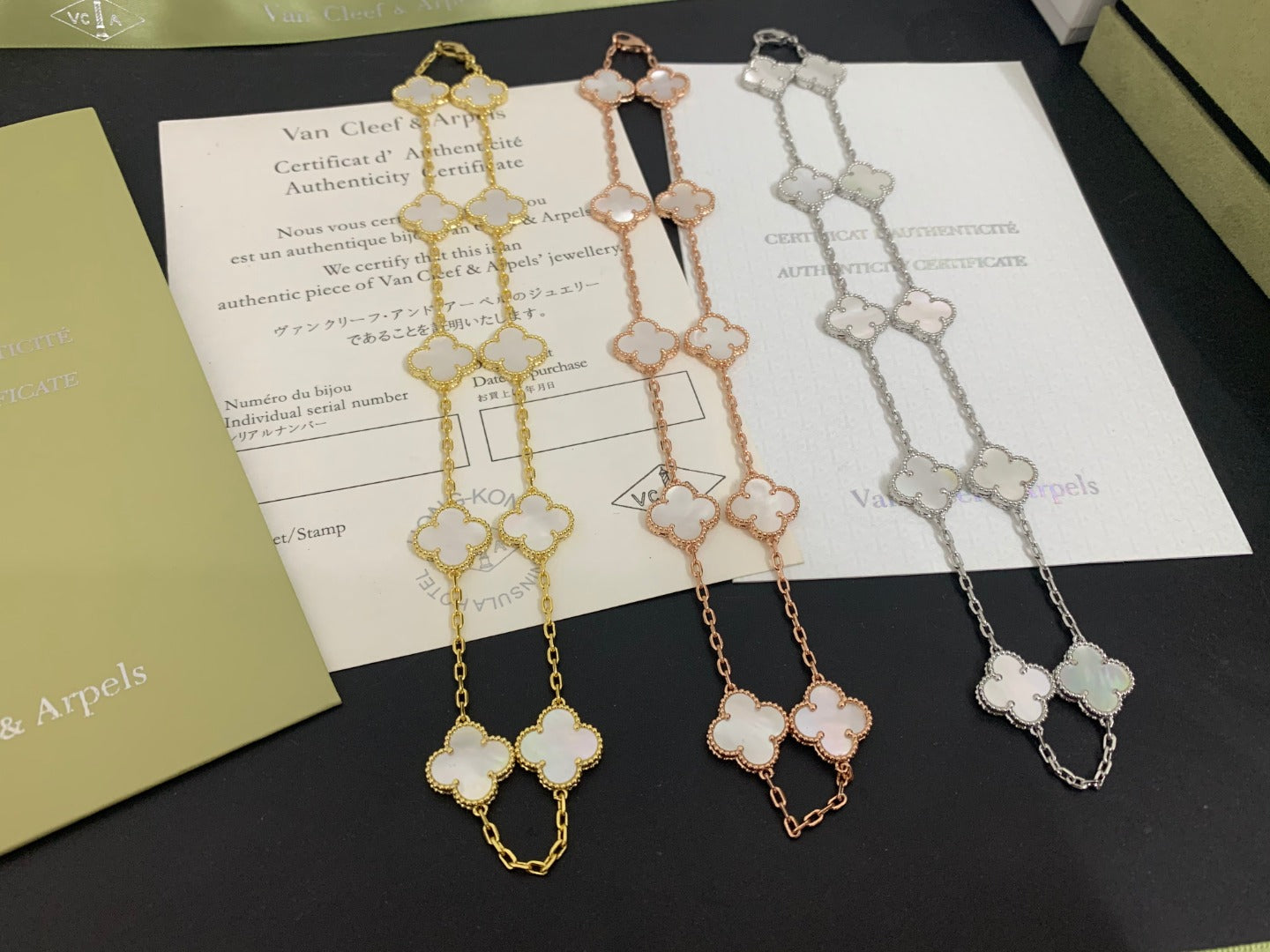 5XVA181XDE Stylish 10 flowers necklaces