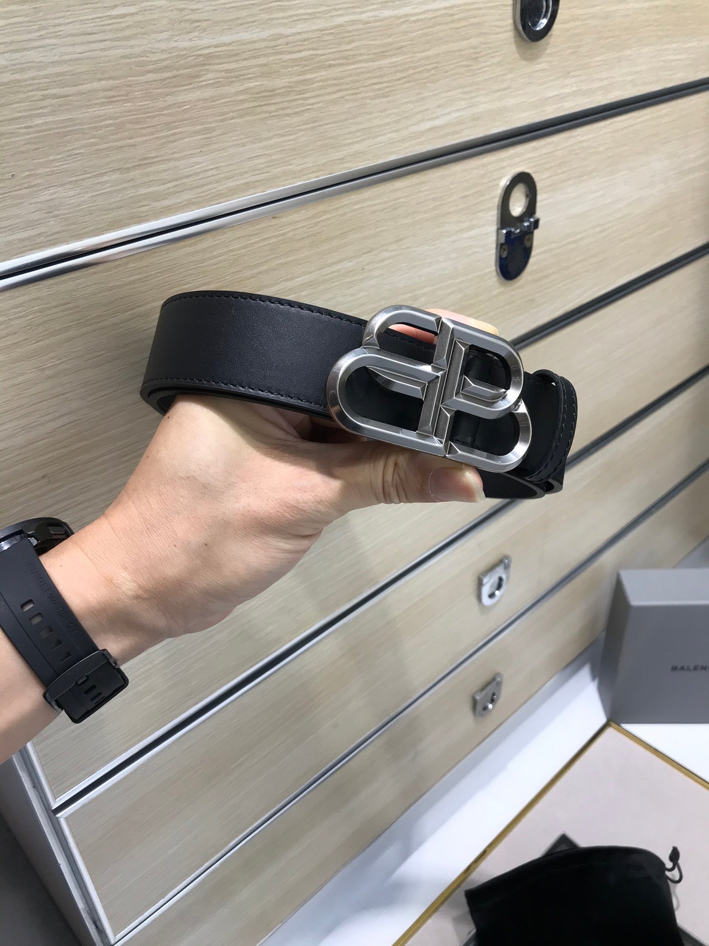 255RJ3PDE Stylish  High quality belt With full package