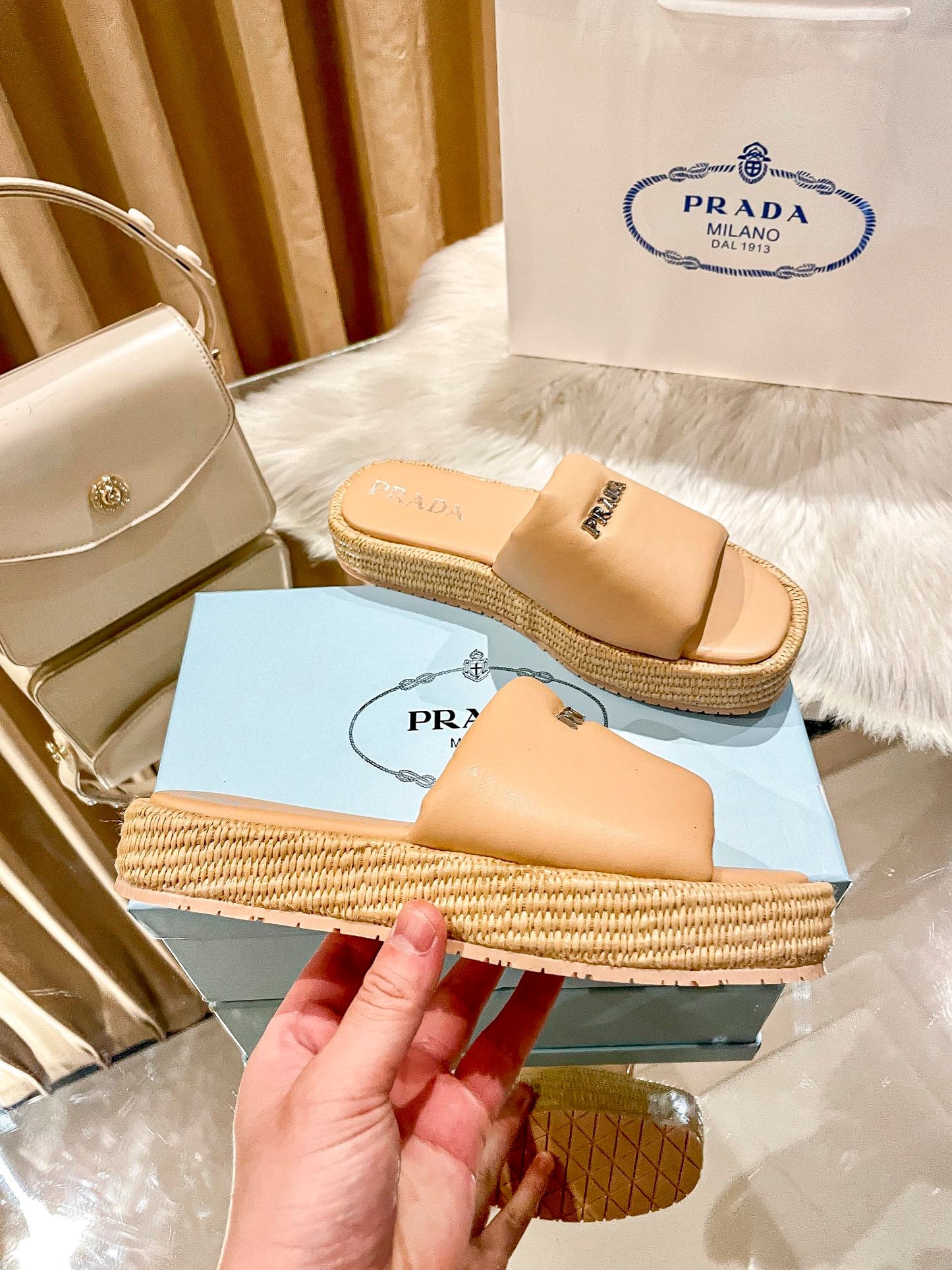 14PD176ZDE Stylish Slippers