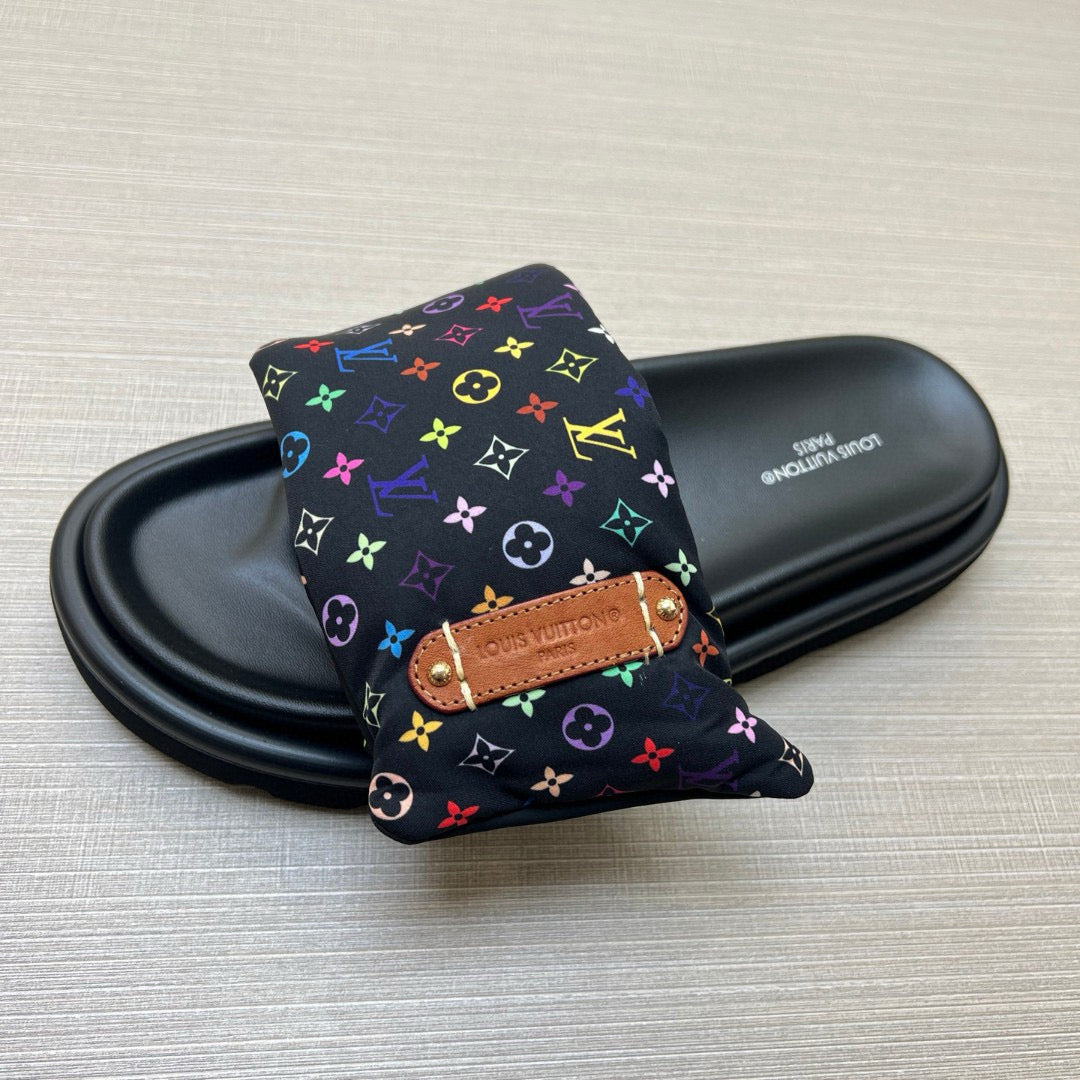 5QE6ZDE Stylish Slippers