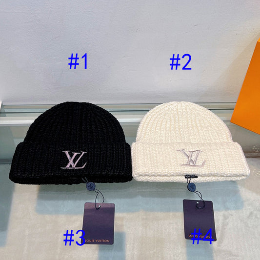 125ZE500MDE Stylish hats
