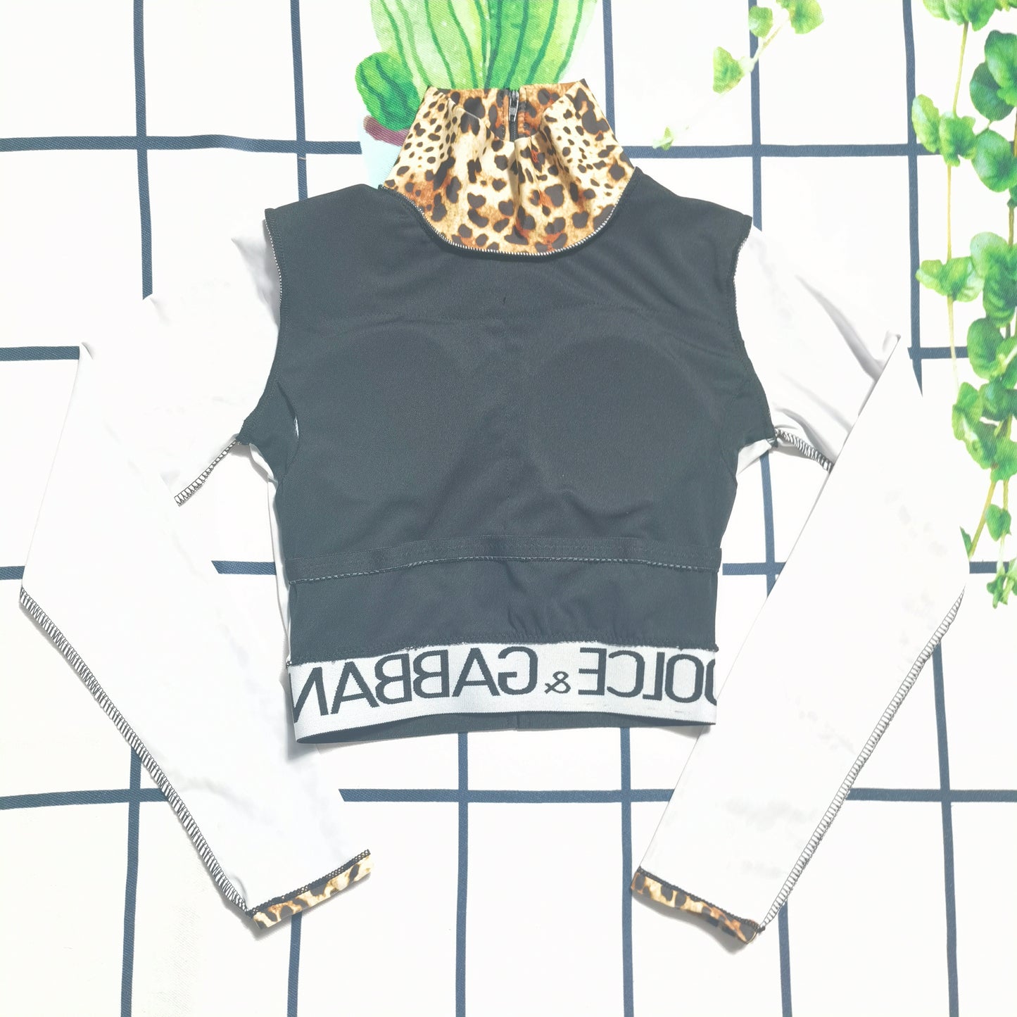 14A67YDE Stylish Long sleeve swimsuit