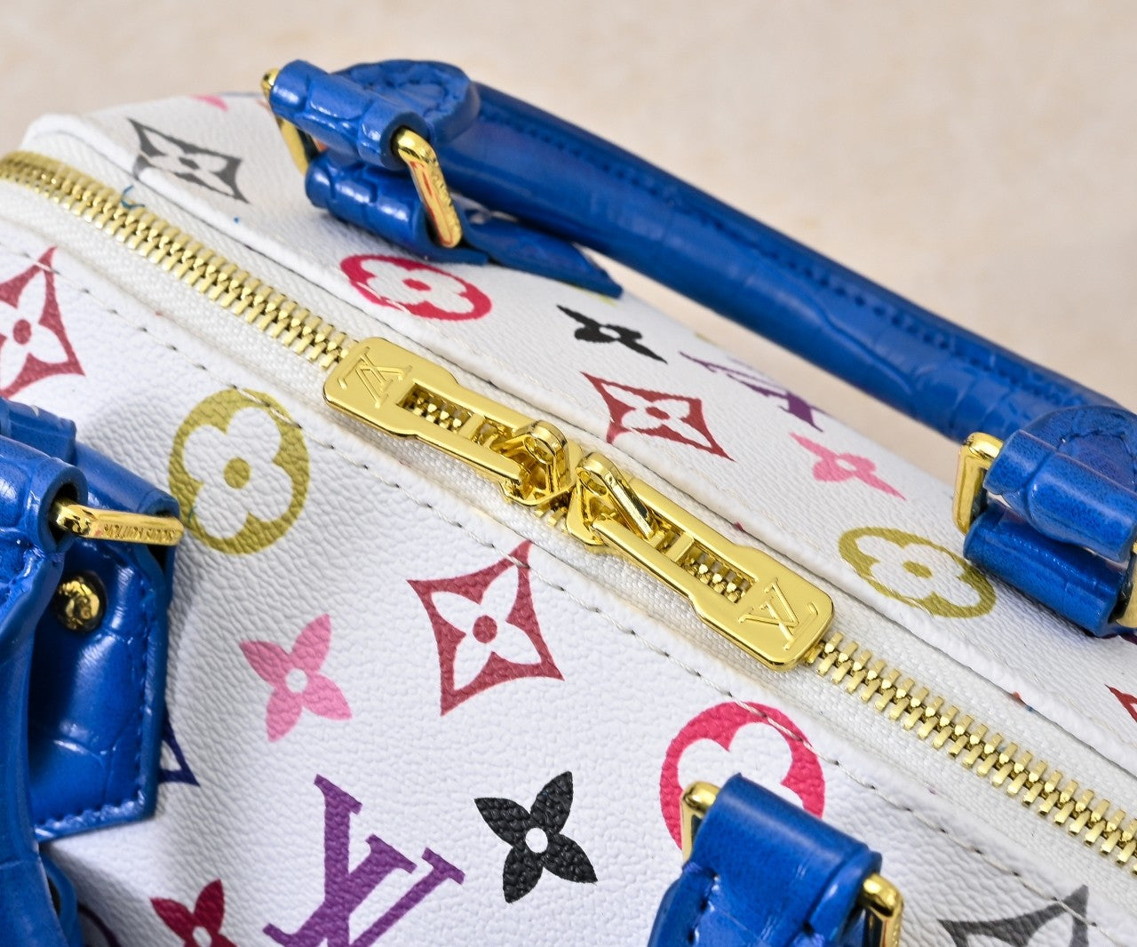 155NE74BDE Stylish leather bag