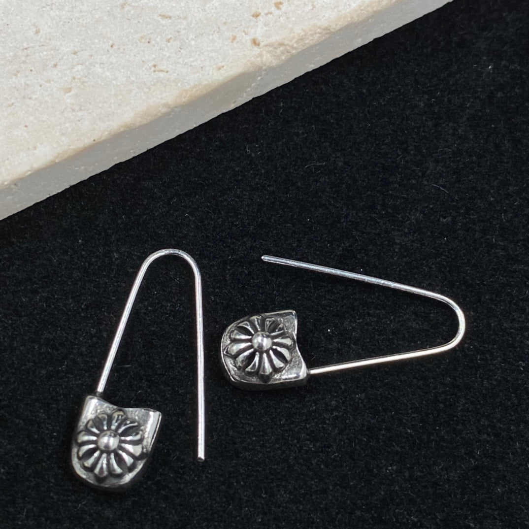 15QA5EDE Stylishr Earrings