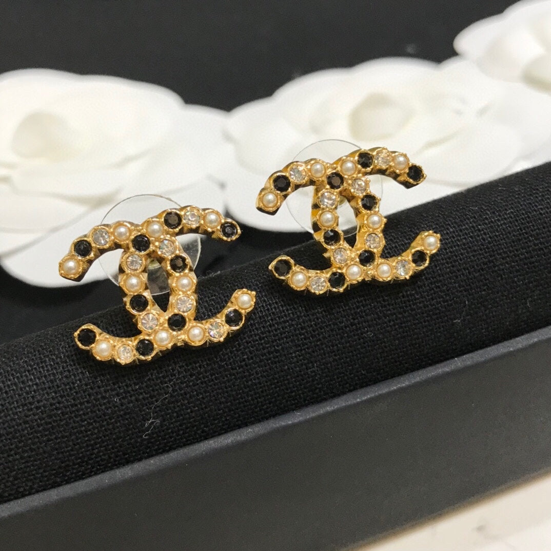 1YC402EDE Stylish Earrings