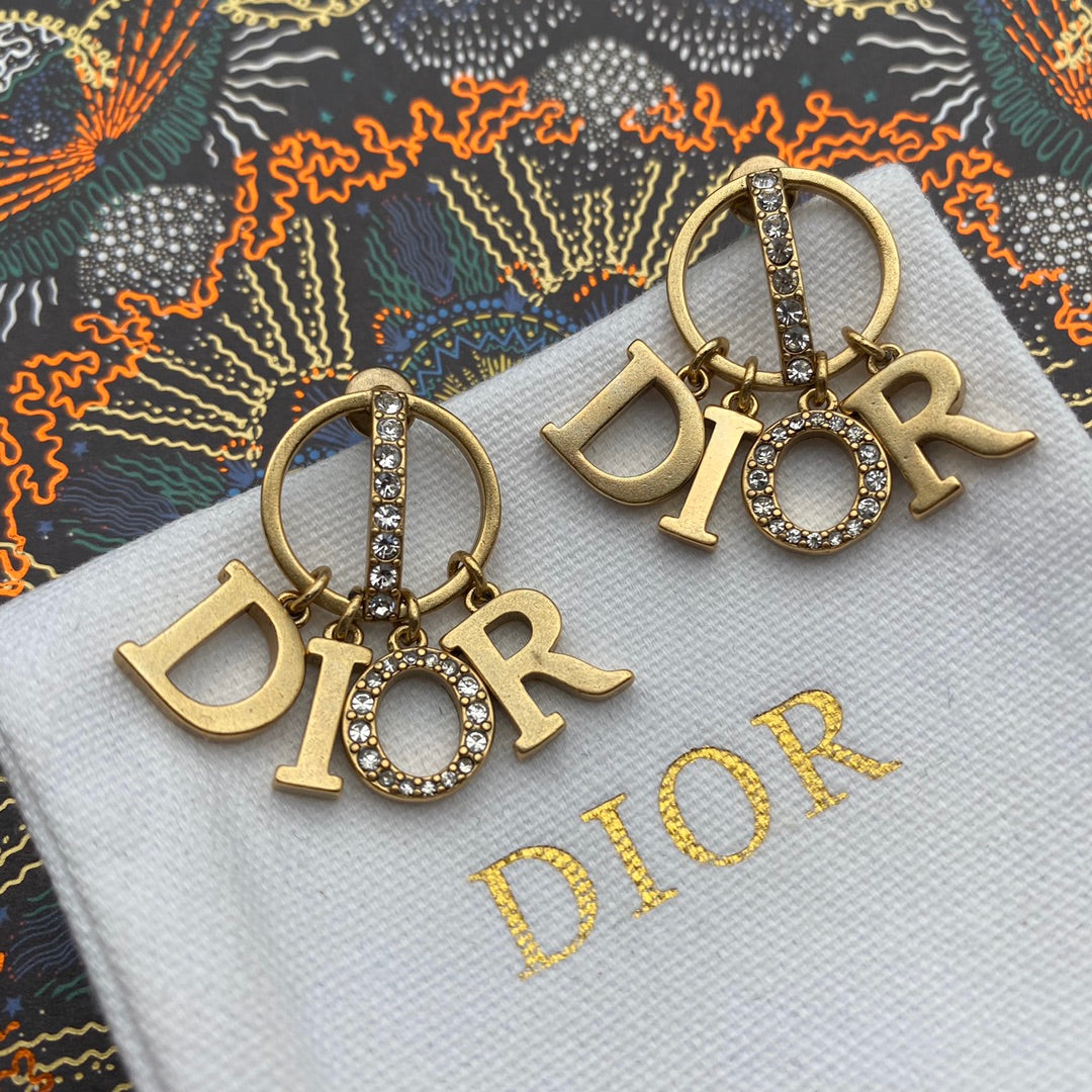 1YD471EDE Stylish Earrings