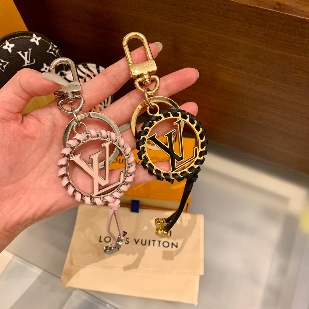 1E9ADE Stylish  Keychains