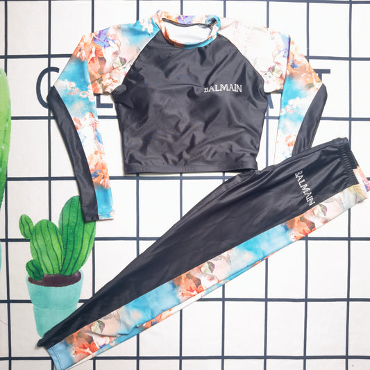 14A148YDE Stylish Long sleeve swimsuit