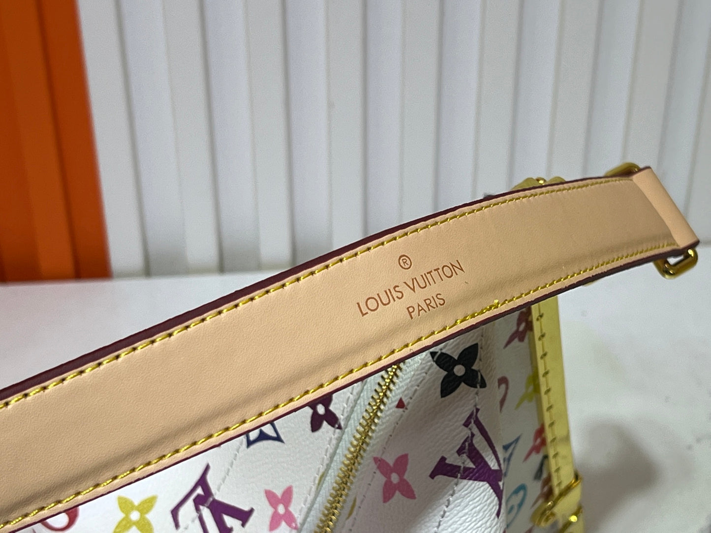 1WE100BDE Stylish leather bag