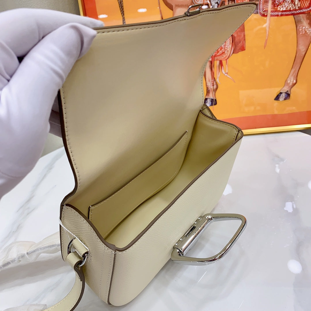 155NH8BDE Stylish leather bag