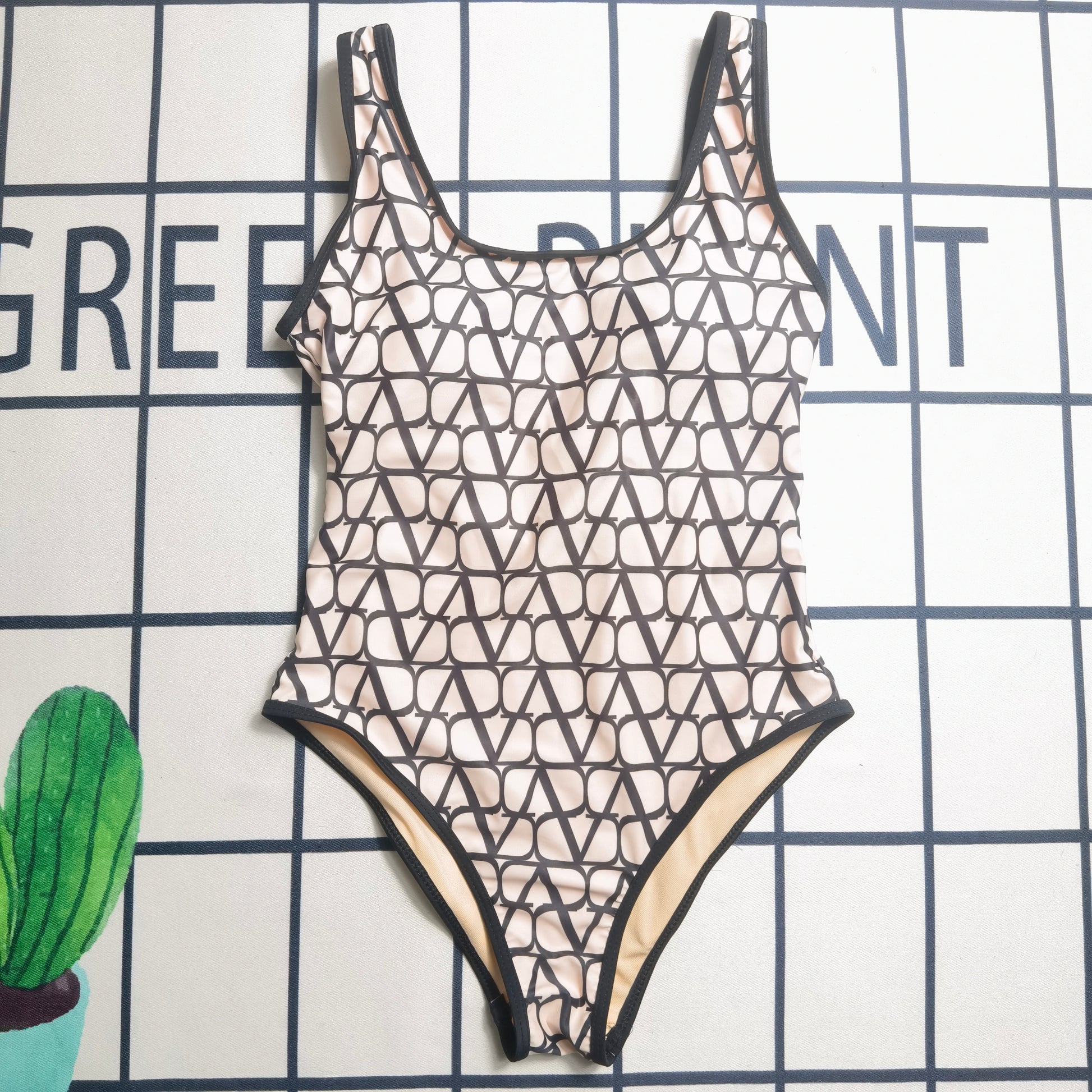 14VL270YDE Stylish Bikini swimsuit
