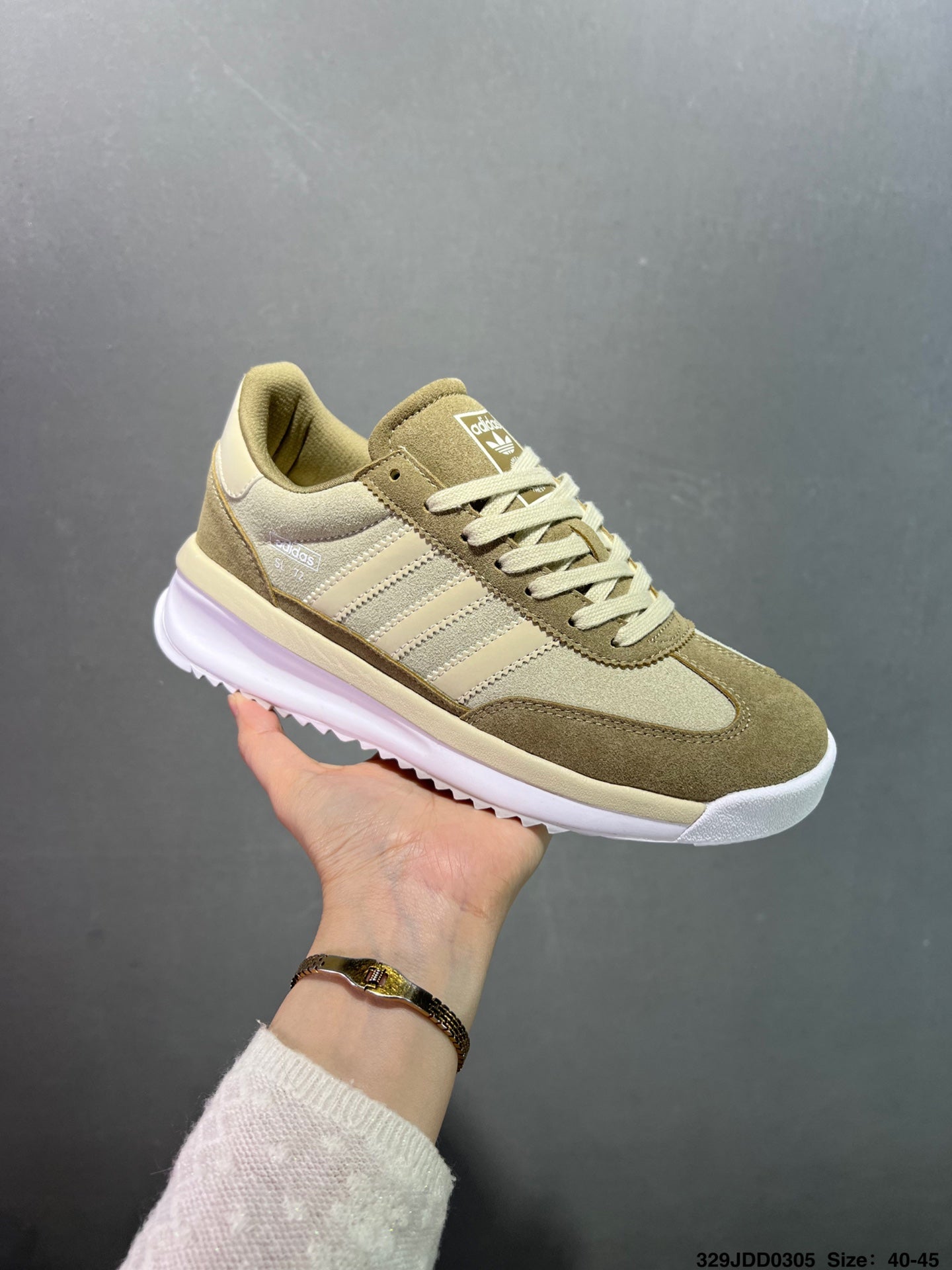435ZA58ZDE Stylish shoes
