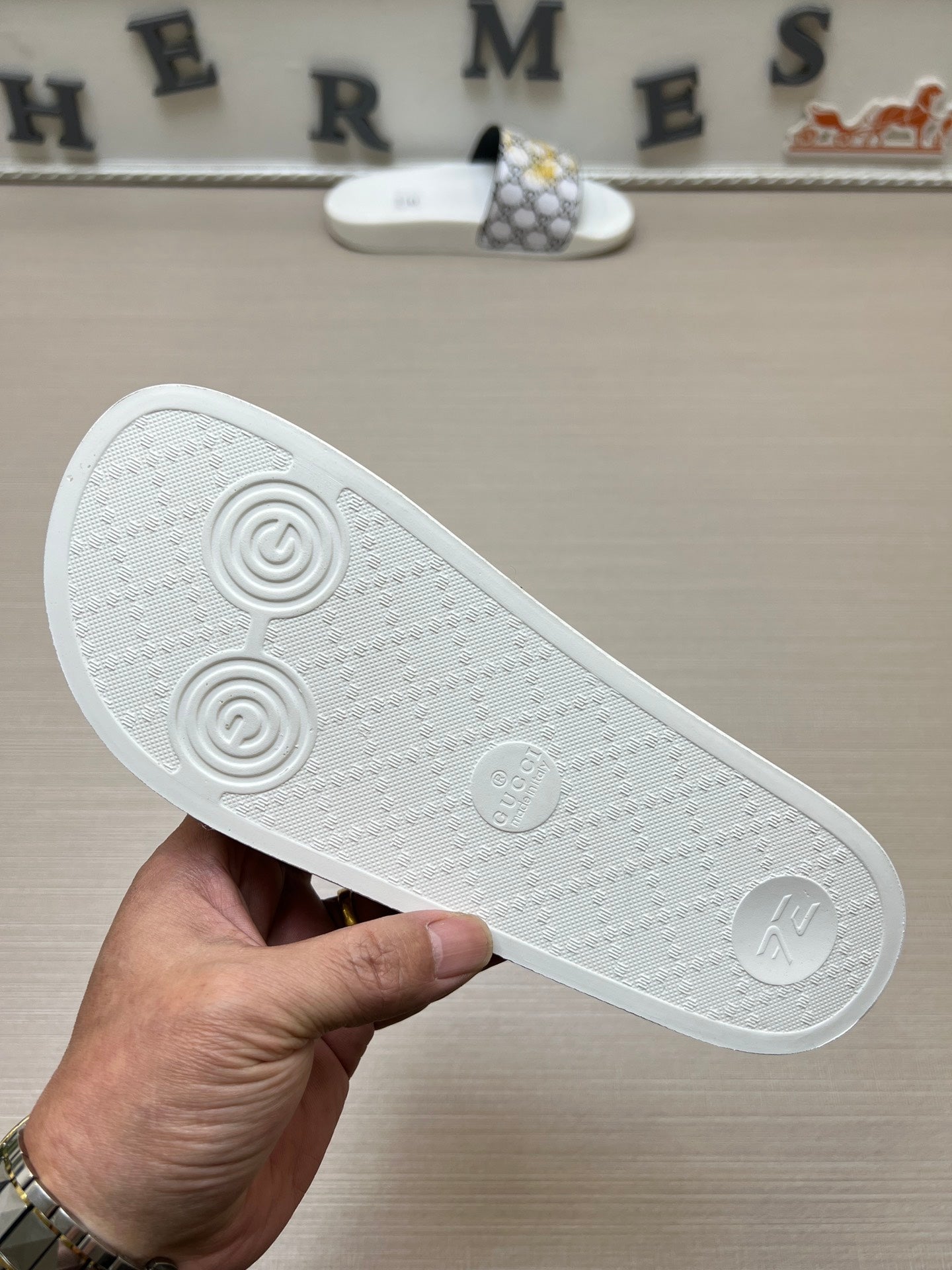 5LB234ZDE Stylish Slippers