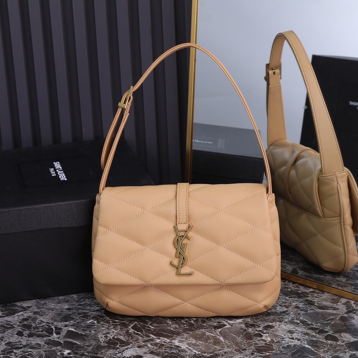 XSL9BDE Stylish leather bag 