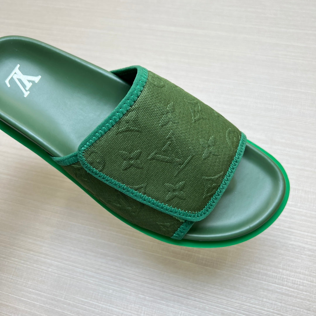 54E14ZDE Stylish slippers